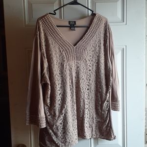 Shannon ford New york beige 3/4 sleeve blouse 2x